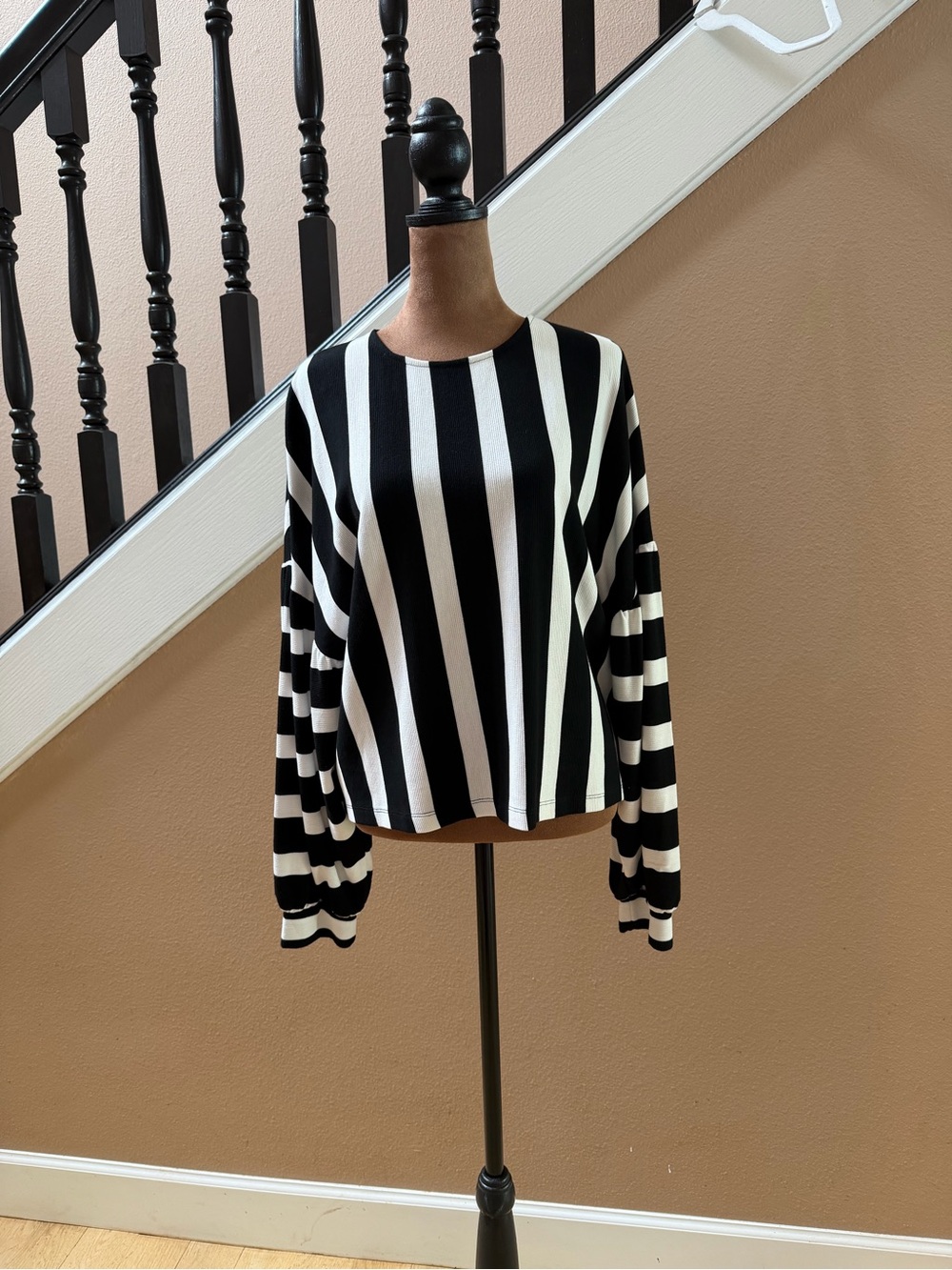 Avantlook Black and White Vertical Stripe Long Sleeve Top